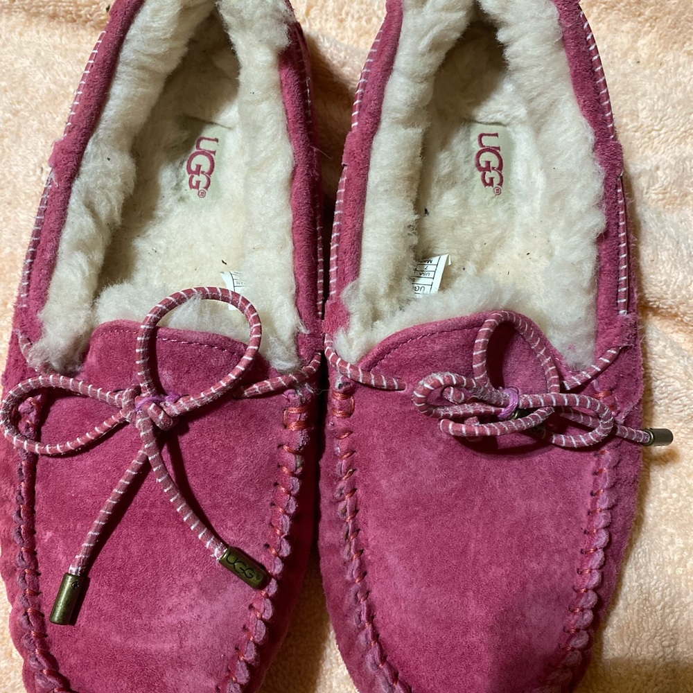 Cute pink Ugg slippers